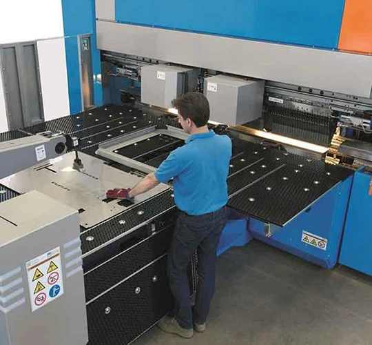 Kiat keamanan Panel Bender untuk operator